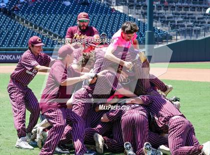 Thumbnail 2 in Hawley vs. Collinsville (UIL 2A Baseball Final) photogallery.