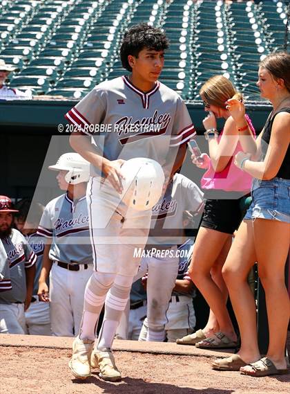 Thumbnail 1 in Hawley vs. Collinsville (UIL 2A Baseball Final) photogallery.