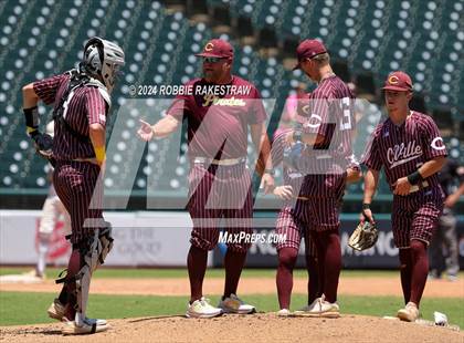 Thumbnail 3 in Hawley vs. Collinsville (UIL 2A Baseball Final) photogallery.