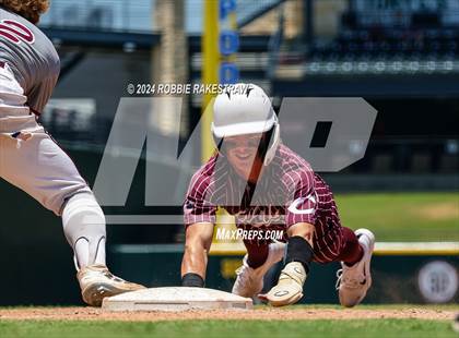 Thumbnail 3 in Hawley vs. Collinsville (UIL 2A Baseball Final) photogallery.