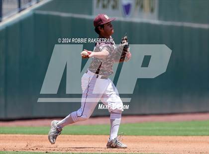 Thumbnail 2 in Hawley vs. Collinsville (UIL 2A Baseball Final) photogallery.