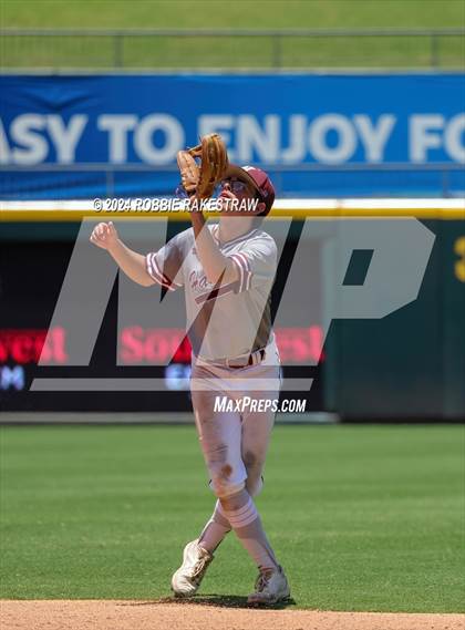 Thumbnail 1 in Hawley vs. Collinsville (UIL 2A Baseball Final) photogallery.