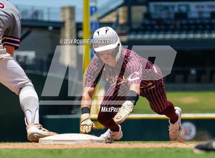 Thumbnail 2 in Hawley vs. Collinsville (UIL 2A Baseball Final) photogallery.