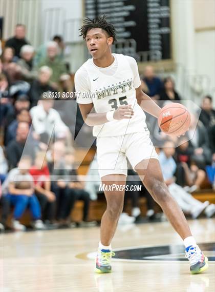 Thumbnail 2 in Valley Christian @ Archbishop Mitty photogallery.