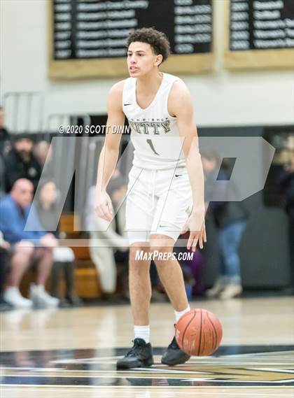 Thumbnail 2 in Valley Christian @ Archbishop Mitty photogallery.