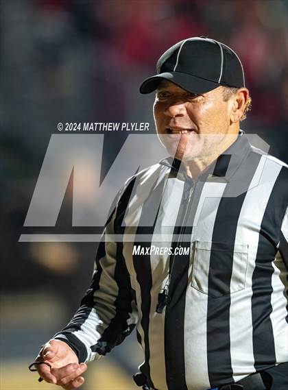 Thumbnail 2 in Jacksonville vs Seventy-First (NCHSAA 3A East Regional) photogallery.