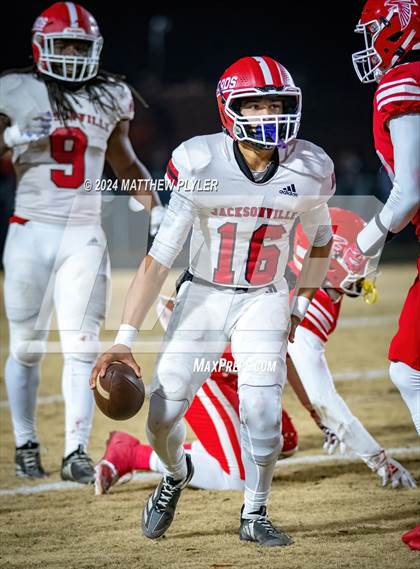 Thumbnail 2 in Jacksonville vs Seventy-First (NCHSAA 3A East Regional) photogallery.