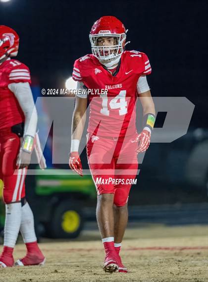 Thumbnail 3 in Jacksonville vs Seventy-First (NCHSAA 3A East Regional) photogallery.