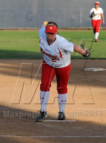 Thumbnail 3 in JSerra Catholic vs. Rosary photogallery.