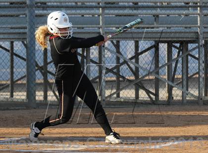Thumbnail 3 in JSerra Catholic vs. Rosary photogallery.