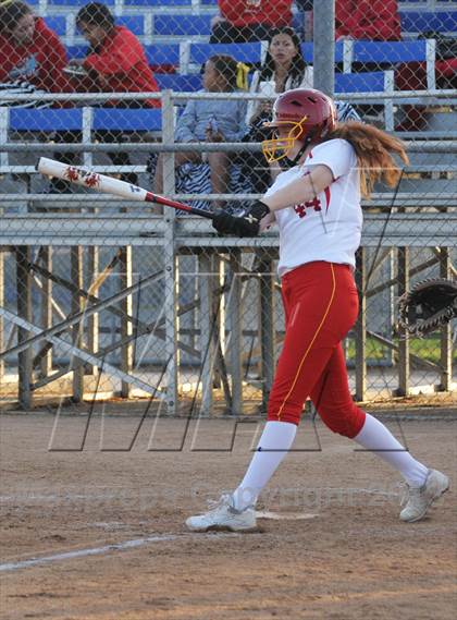 Thumbnail 3 in JSerra Catholic vs. Rosary photogallery.