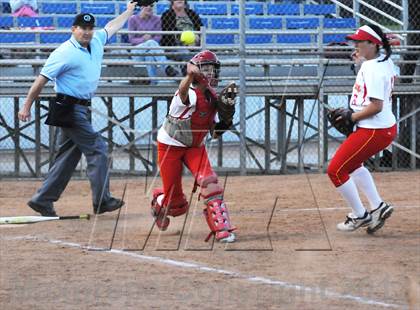 Thumbnail 2 in JSerra Catholic vs. Rosary photogallery.