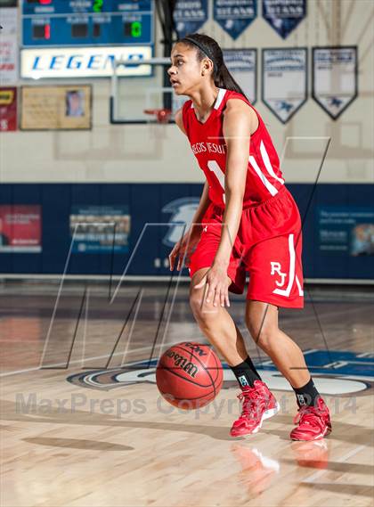 Thumbnail 3 in Regis Jesuit @ Legend photogallery.