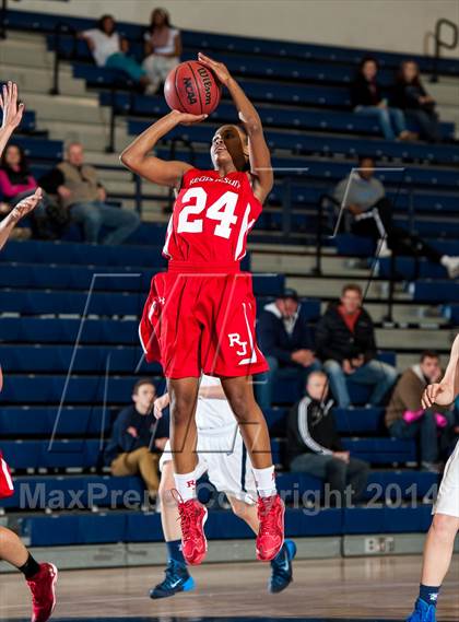 Thumbnail 1 in Regis Jesuit @ Legend photogallery.