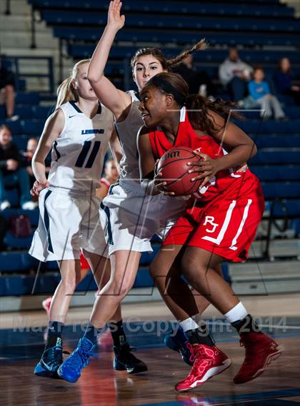Thumbnail 2 in Regis Jesuit @ Legend photogallery.