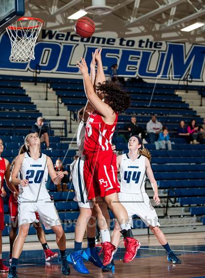 Thumbnail 2 in Regis Jesuit @ Legend photogallery.
