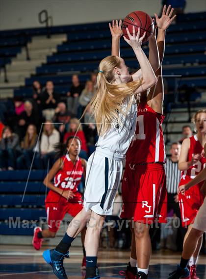 Thumbnail 3 in Regis Jesuit @ Legend photogallery.