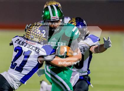 Thumbnail 2 in Navarro vs. Cuero (UIL 4A Quarterfinal) photogallery.