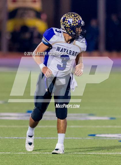 Thumbnail 2 in Navarro vs. Cuero (UIL 4A Quarterfinal) photogallery.