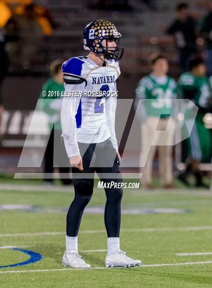 Thumbnail 1 in Navarro vs. Cuero (UIL 4A Quarterfinal) photogallery.