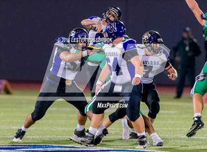 Thumbnail 2 in Navarro vs. Cuero (UIL 4A Quarterfinal) photogallery.