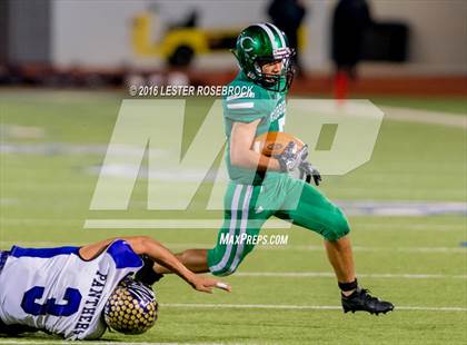 Thumbnail 1 in Navarro vs. Cuero (UIL 4A Quarterfinal) photogallery.