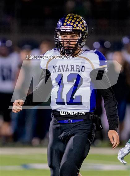 Thumbnail 2 in Navarro vs. Cuero (UIL 4A Quarterfinal) photogallery.