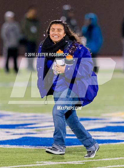 Thumbnail 1 in Navarro vs. Cuero (UIL 4A Quarterfinal) photogallery.