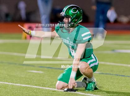 Thumbnail 2 in Navarro vs. Cuero (UIL 4A Quarterfinal) photogallery.