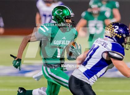 Thumbnail 2 in Navarro vs. Cuero (UIL 4A Quarterfinal) photogallery.