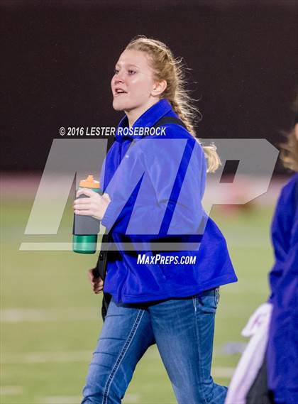 Thumbnail 1 in Navarro vs. Cuero (UIL 4A Quarterfinal) photogallery.