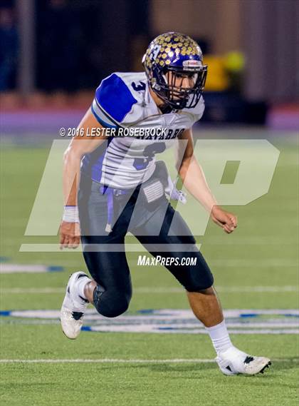 Thumbnail 1 in Navarro vs. Cuero (UIL 4A Quarterfinal) photogallery.