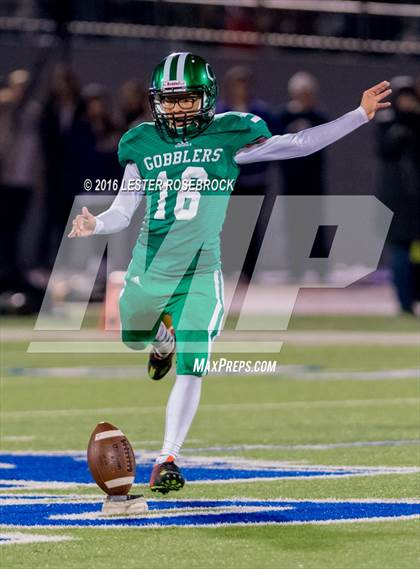 Thumbnail 2 in Navarro vs. Cuero (UIL 4A Quarterfinal) photogallery.