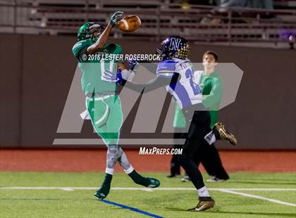 Thumbnail 1 in Navarro vs. Cuero (UIL 4A Quarterfinal) photogallery.