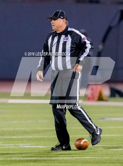 Thumbnail 1 in Navarro vs. Cuero (UIL 4A Quarterfinal) photogallery.
