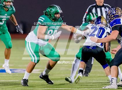 Thumbnail 2 in Navarro vs. Cuero (UIL 4A Quarterfinal) photogallery.