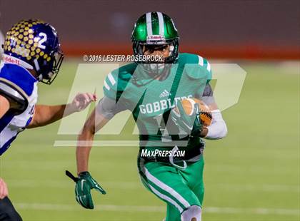 Thumbnail 3 in Navarro vs. Cuero (UIL 4A Quarterfinal) photogallery.
