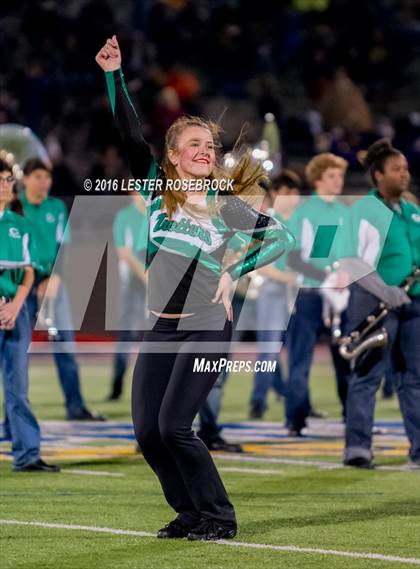 Thumbnail 2 in Navarro vs. Cuero (UIL 4A Quarterfinal) photogallery.