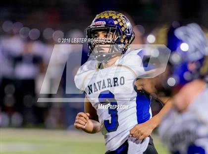 Thumbnail 1 in Navarro vs. Cuero (UIL 4A Quarterfinal) photogallery.