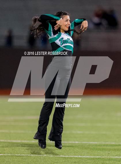 Thumbnail 1 in Navarro vs. Cuero (UIL 4A Quarterfinal) photogallery.