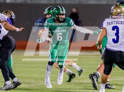 Thumbnail 2 in Navarro vs. Cuero (UIL 4A Quarterfinal) photogallery.