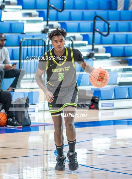 Thumbnail 2 in Oakland Tech vs. Roosevelt (NORCAL ULTIMATE CHALLENGE) photogallery.