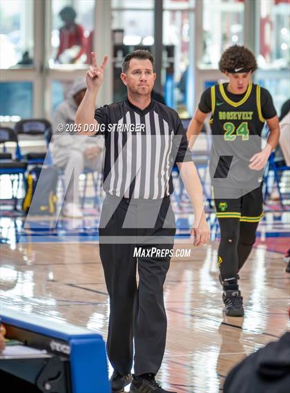 Thumbnail 2 in Oakland Tech vs. Roosevelt (NORCAL ULTIMATE CHALLENGE) photogallery.