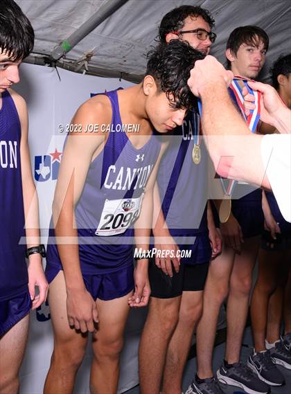 Thumbnail 2 in UIL Cross Country 4A Finals (5K) photogallery.