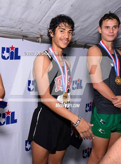 Thumbnail 2 in UIL Cross Country 4A Finals (5K) photogallery.