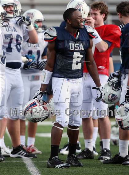 Thumbnail 1 in IFAF Team USA Practice photogallery.