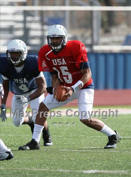Thumbnail 2 in IFAF Team USA Practice photogallery.