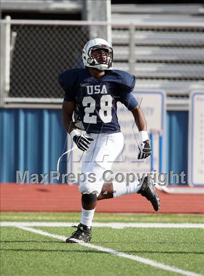 Thumbnail 1 in IFAF Team USA Practice photogallery.