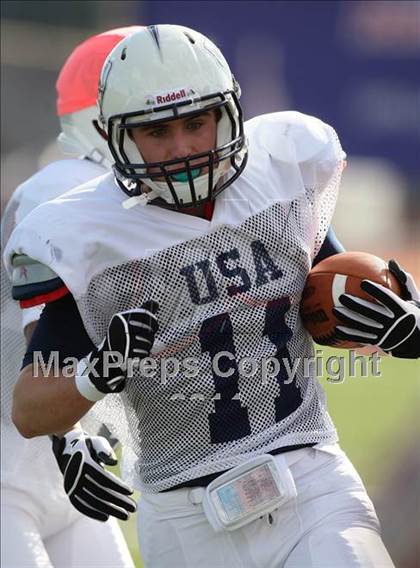 Thumbnail 2 in IFAF Team USA Practice photogallery.