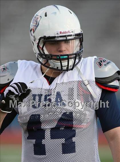 Thumbnail 1 in IFAF Team USA Practice photogallery.